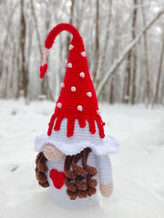 Valentines day gnome crochet pattern